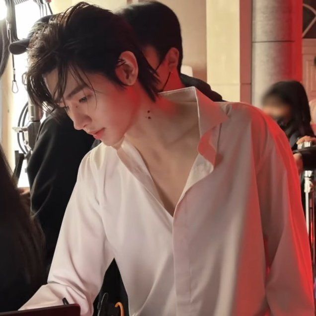 Momen yang diabadikan oleh penggemar Sunghoon (ENHYPEN)