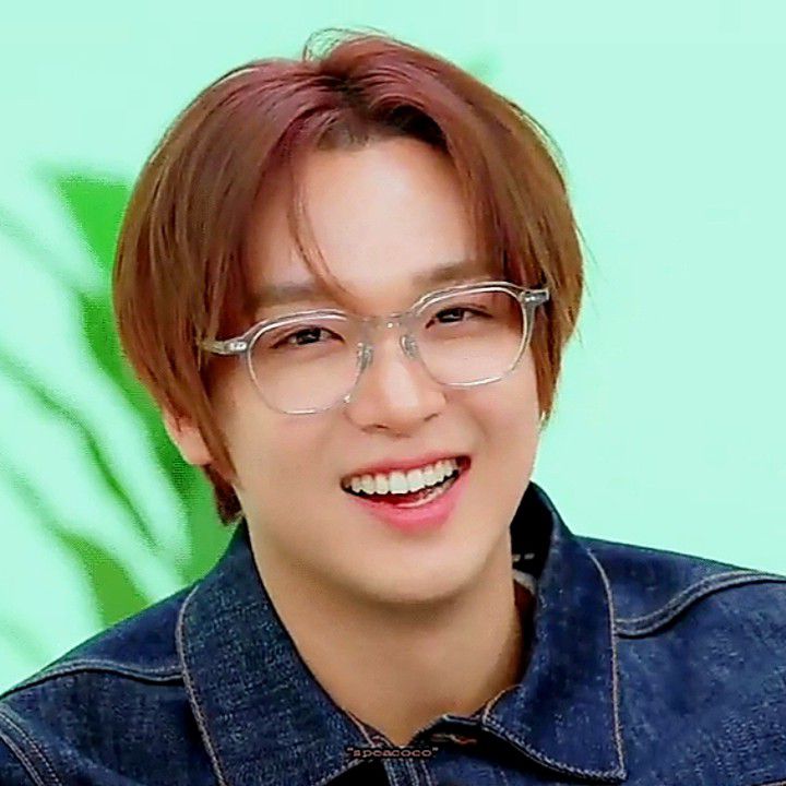 Behind-the-scenes cut of Haechan (NCT 127, NCT DREAM)