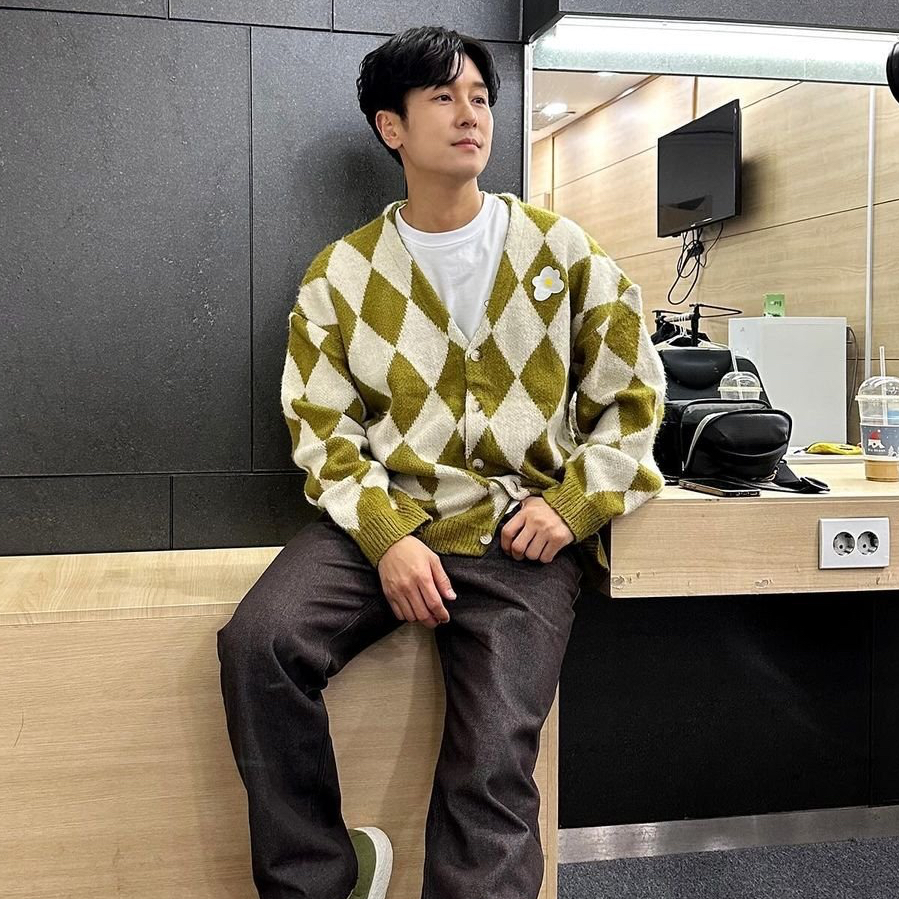 Recent activity shot of Kim Dongwan (SHINHWA)