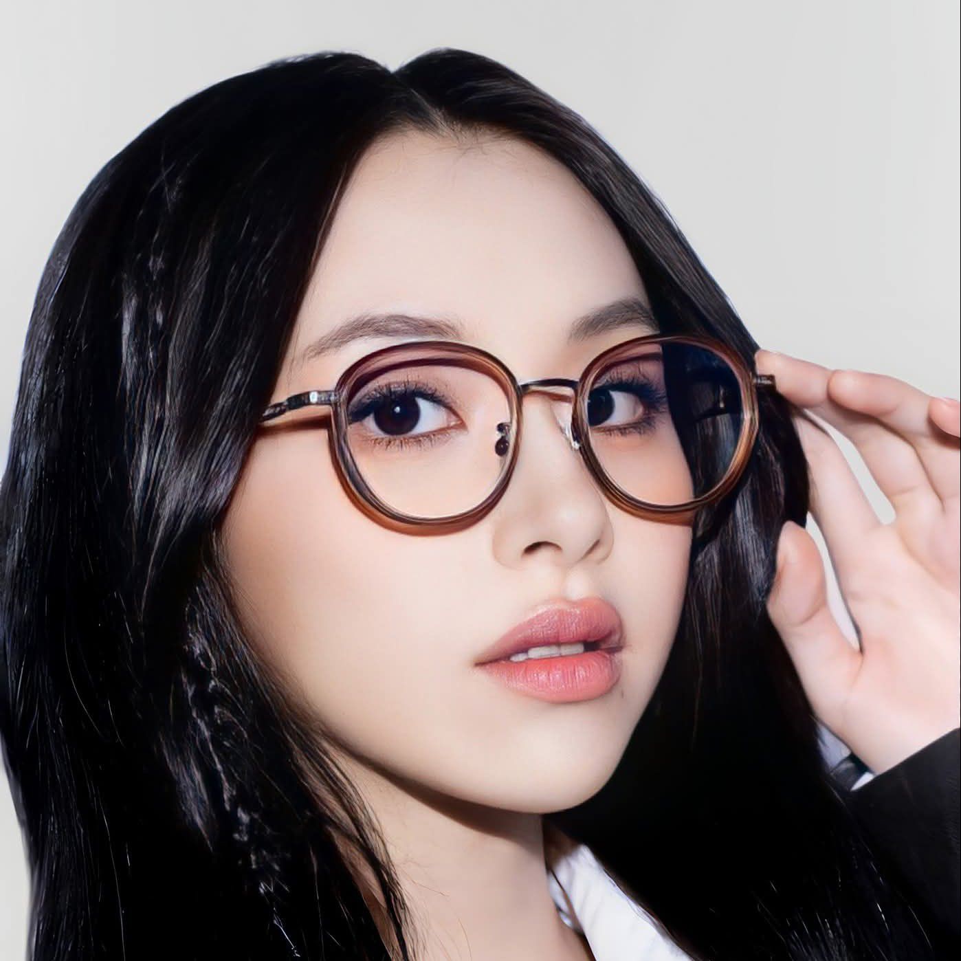 Recent activity shot of Chaeyoung (TWICE)