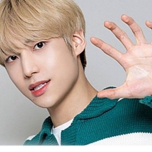 Foto terbaru Lee Eunsang (YOUNITE)