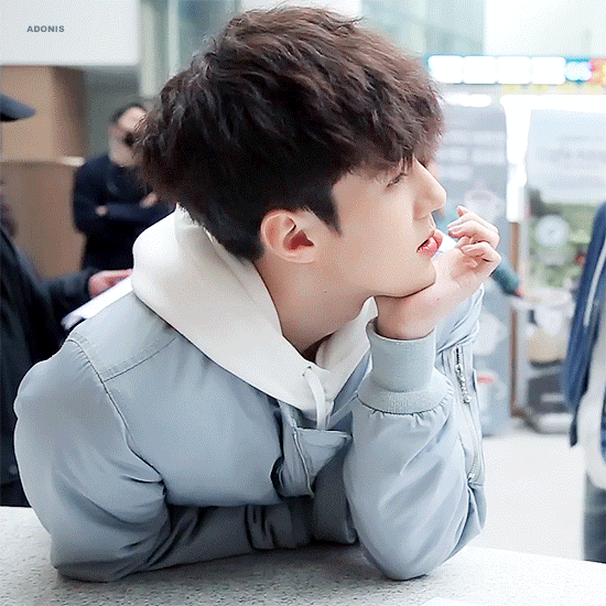 세훈 (EXO)의 최신 사진