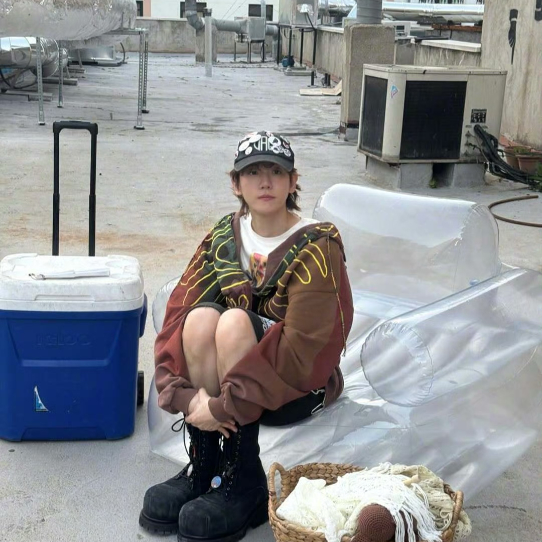 백현 (EXO)의 비하인드 컷