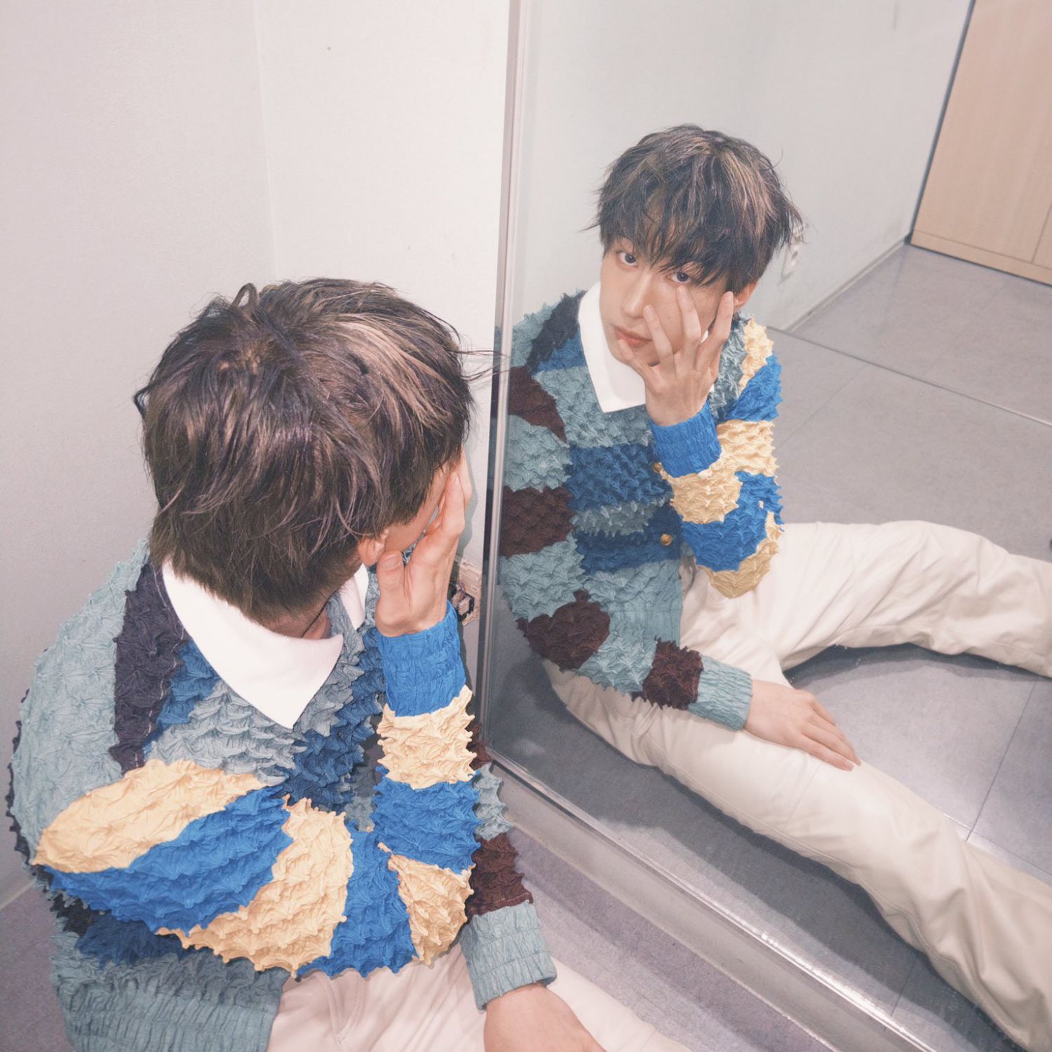 Potret di balik layar Han Seungwoo