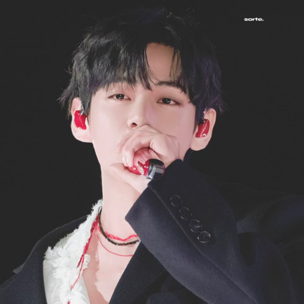 V (防弹少年团)粉丝拍下的瞬间