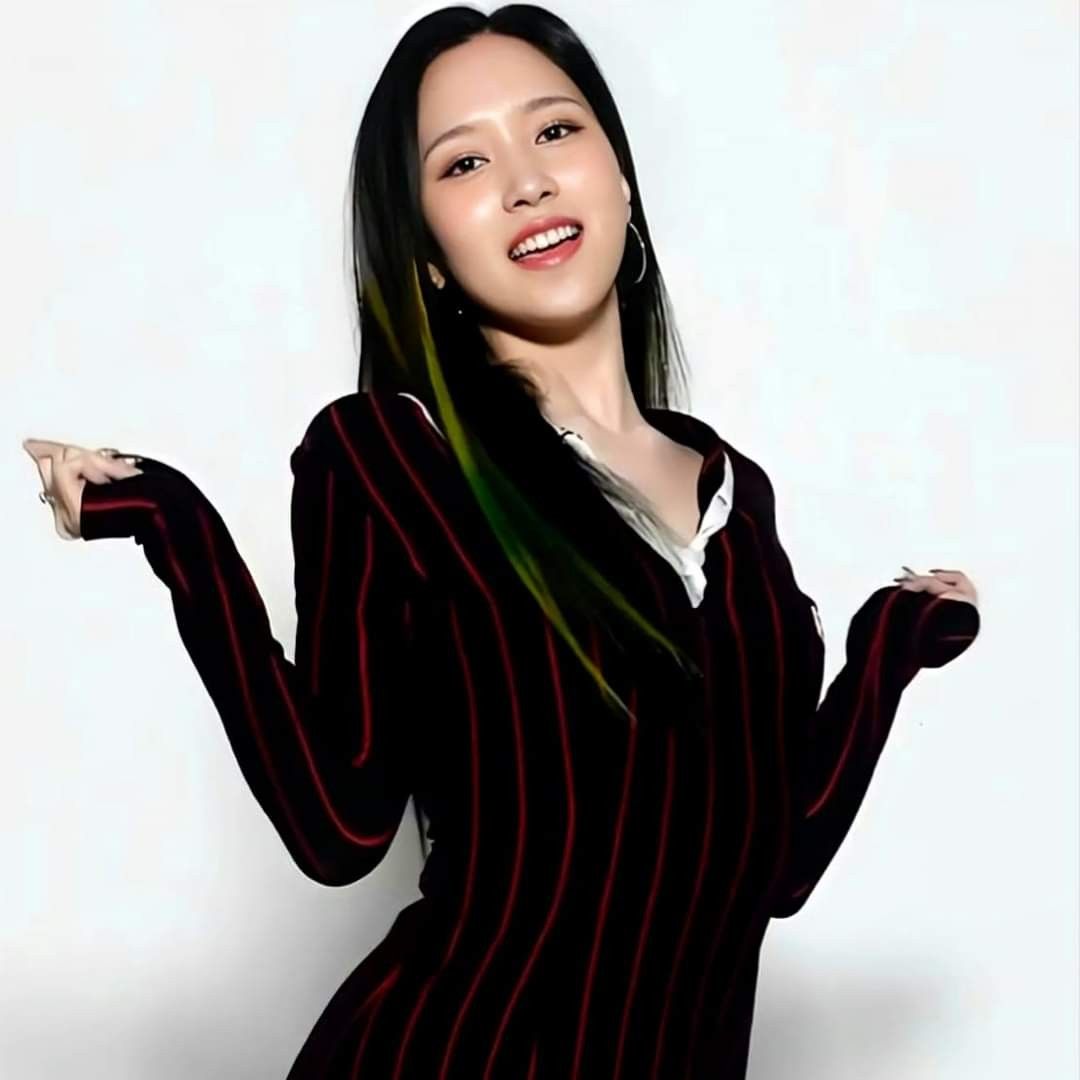 미나 (TWICE)의 최신 사진