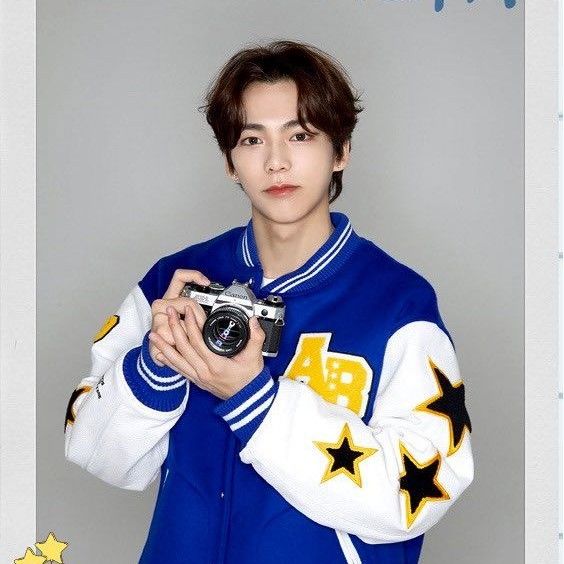 A moment captured by VERIVERY's fan