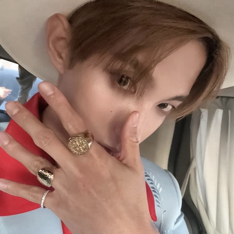 Latest photo of DK (SEVENTEEN)