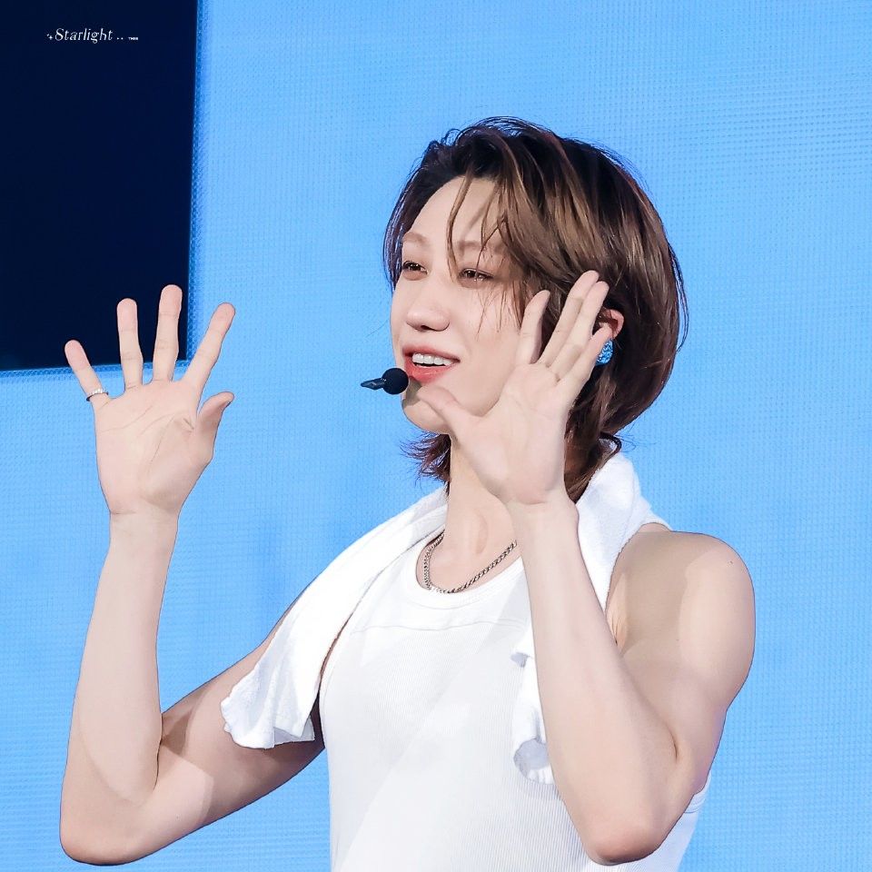 A moment captured by The 8 (SEVENTEEN)'s fan