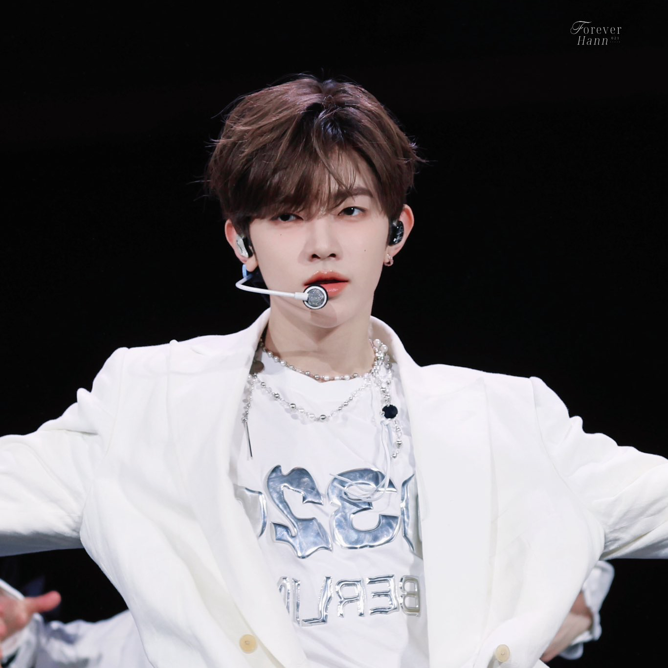 장하오 (제로베이스원)의 비하인드 컷