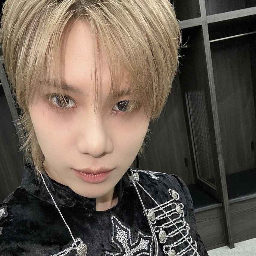 テミン TAEMIN 公式 ユニフォームWhite 白 Short ショート テミン TAEMIN 公式 ユニフォームWhite 白 Short ショート 動画