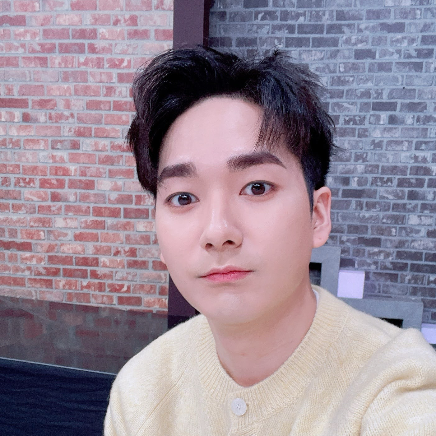 Recent activity shot of Aron