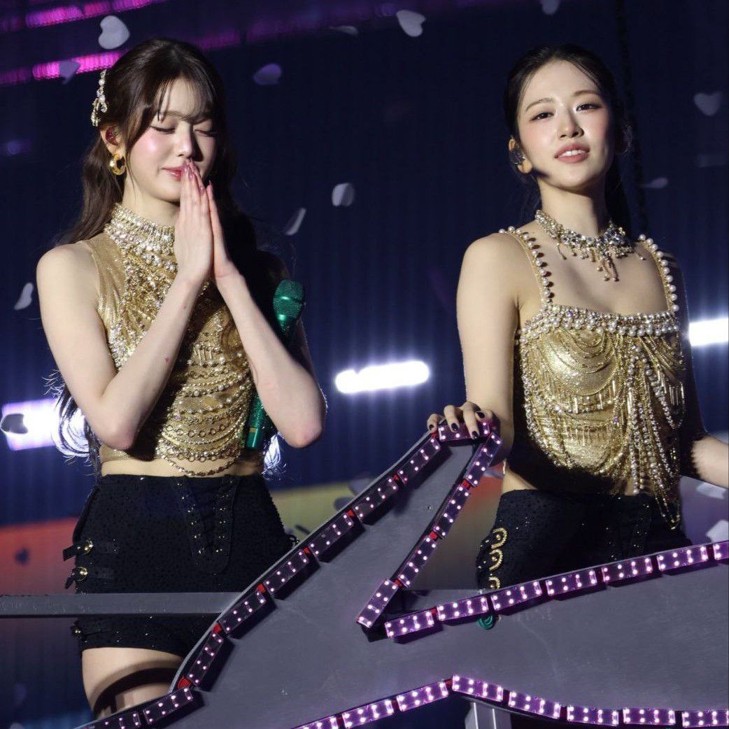 Behind-the-scenes cut of Jang Wonyoung (IVE)