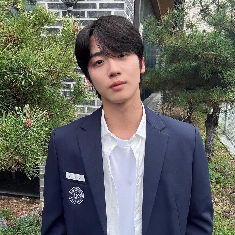 Behind-the-scenes cut of Kim Yohan (WEi)