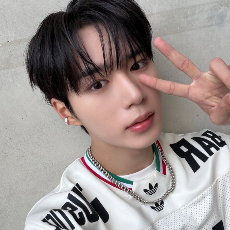 A moment captured by Kim Junseo (ALPHA DRIVE ONE)'s fan