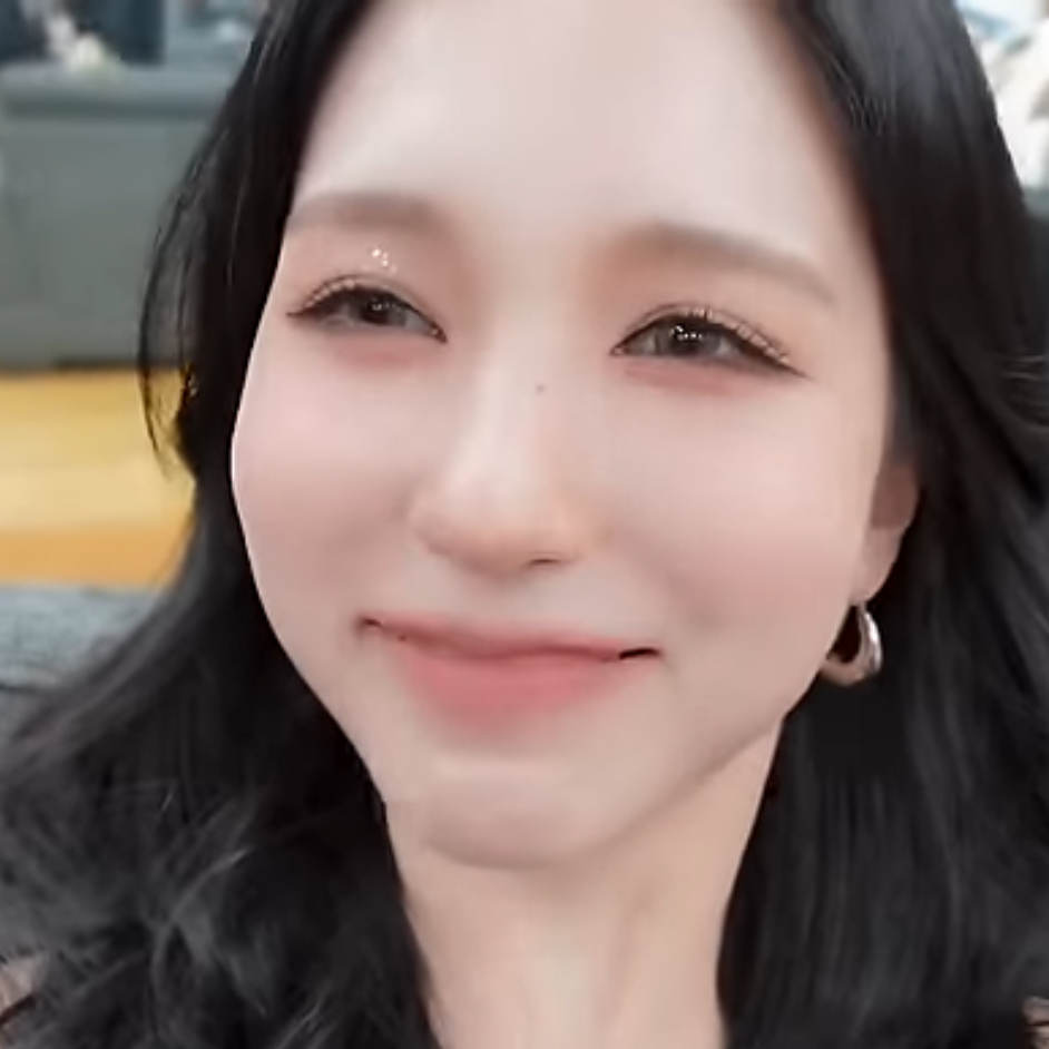 Mina (TWICE)的最新照片
