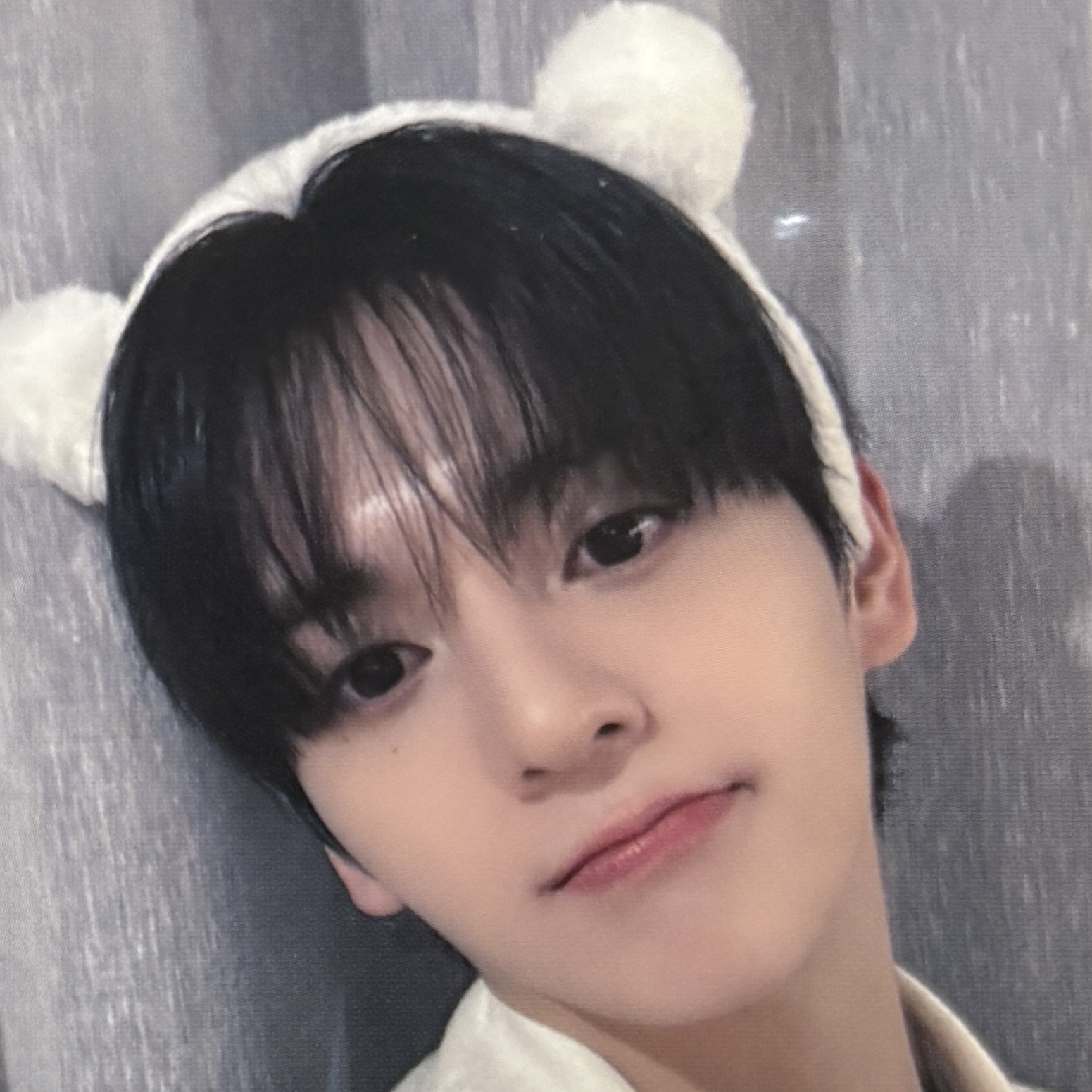Recent activity shot of Sungyun (n.SSign)