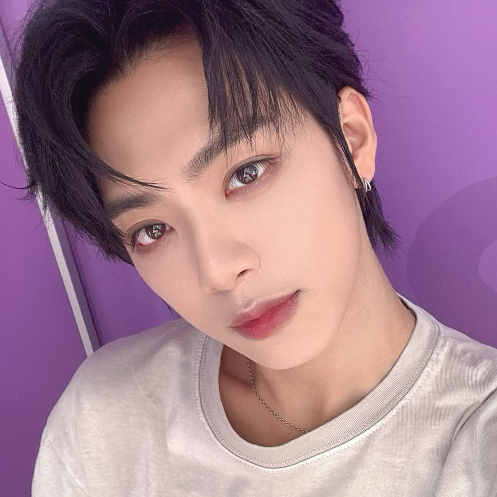 Recent activity shot of Chiwon (SEVENTOEIGHT)