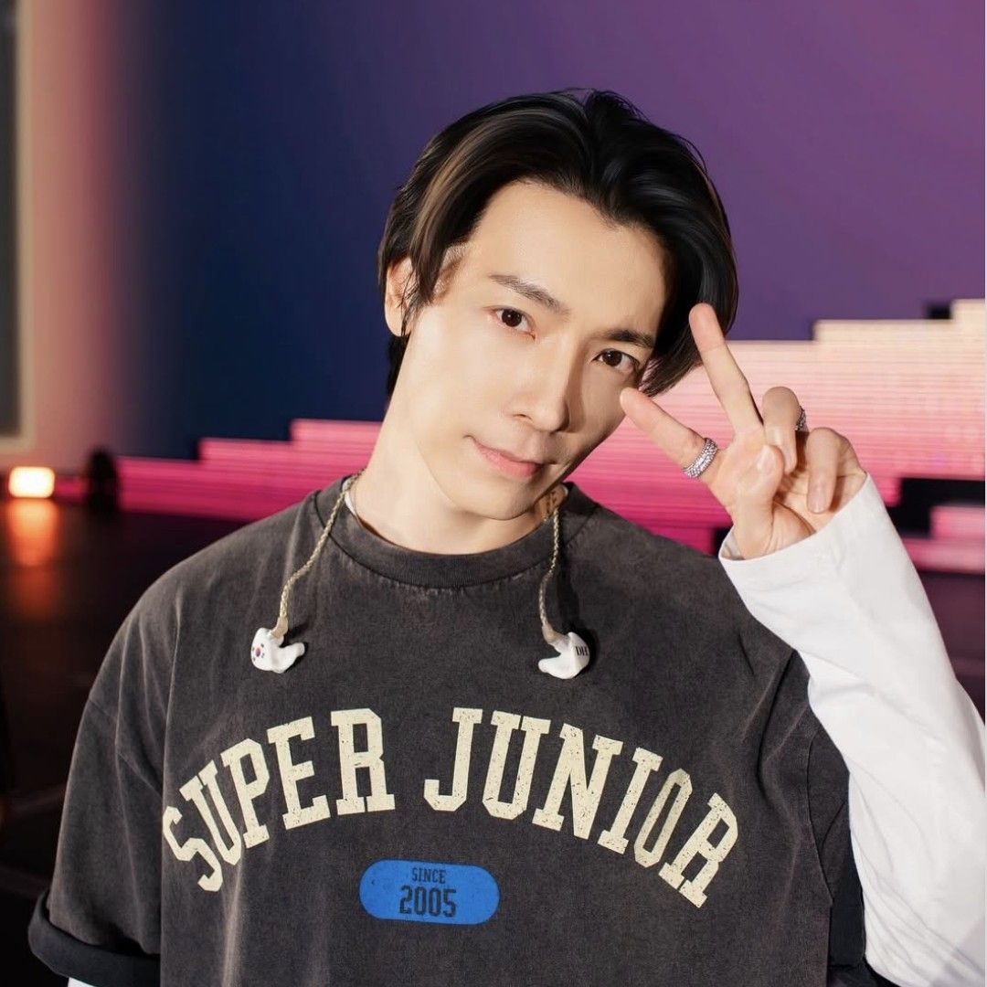 Recent activity shot of Donghae (Super Junior)