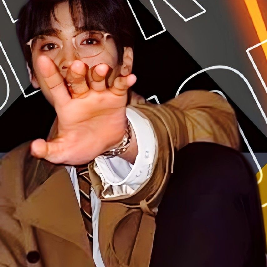 Behind-the-scenes cut of Wooseok (PENTAGON)