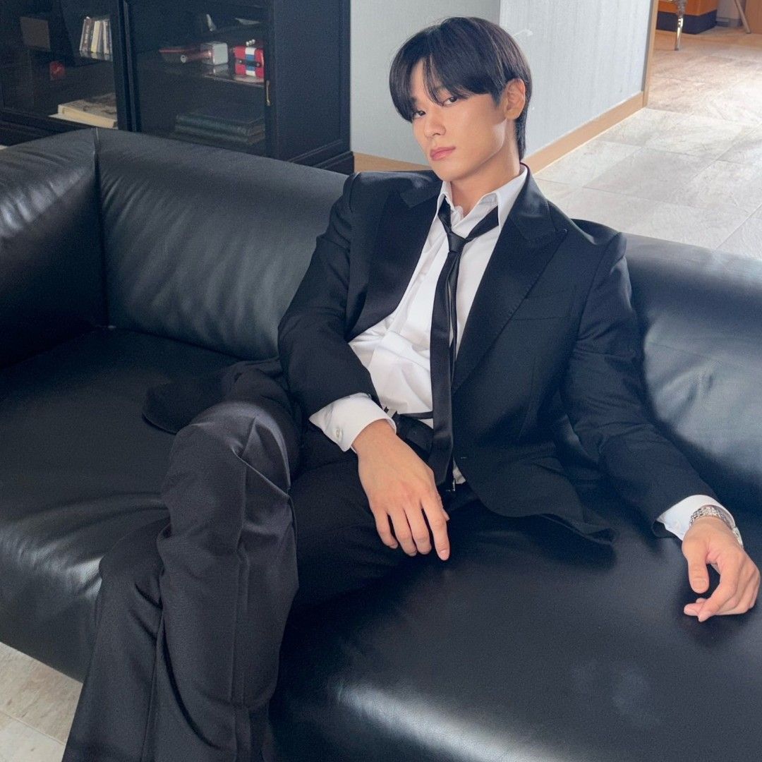A moment captured by Juyeon (THE BOYZ)'s fan