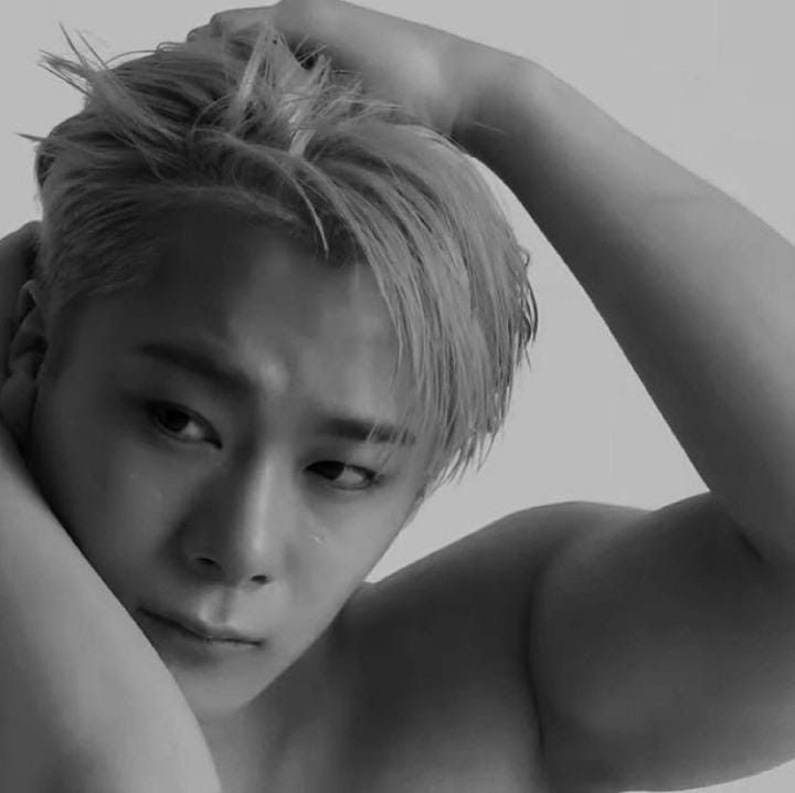 Latest photo of Moonbin (ASTRO)