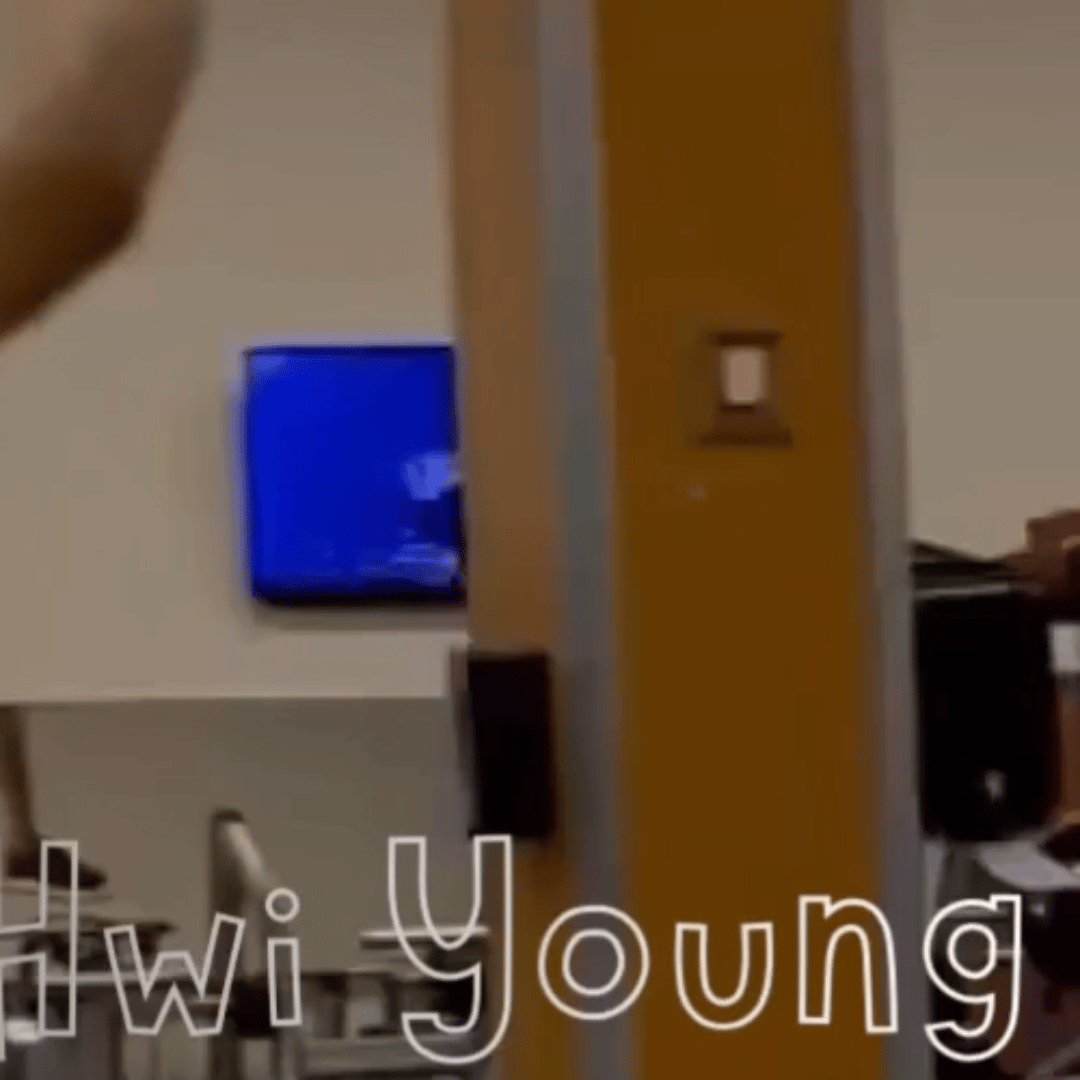 A moment captured by Hwiyoung (SF9)'s fan