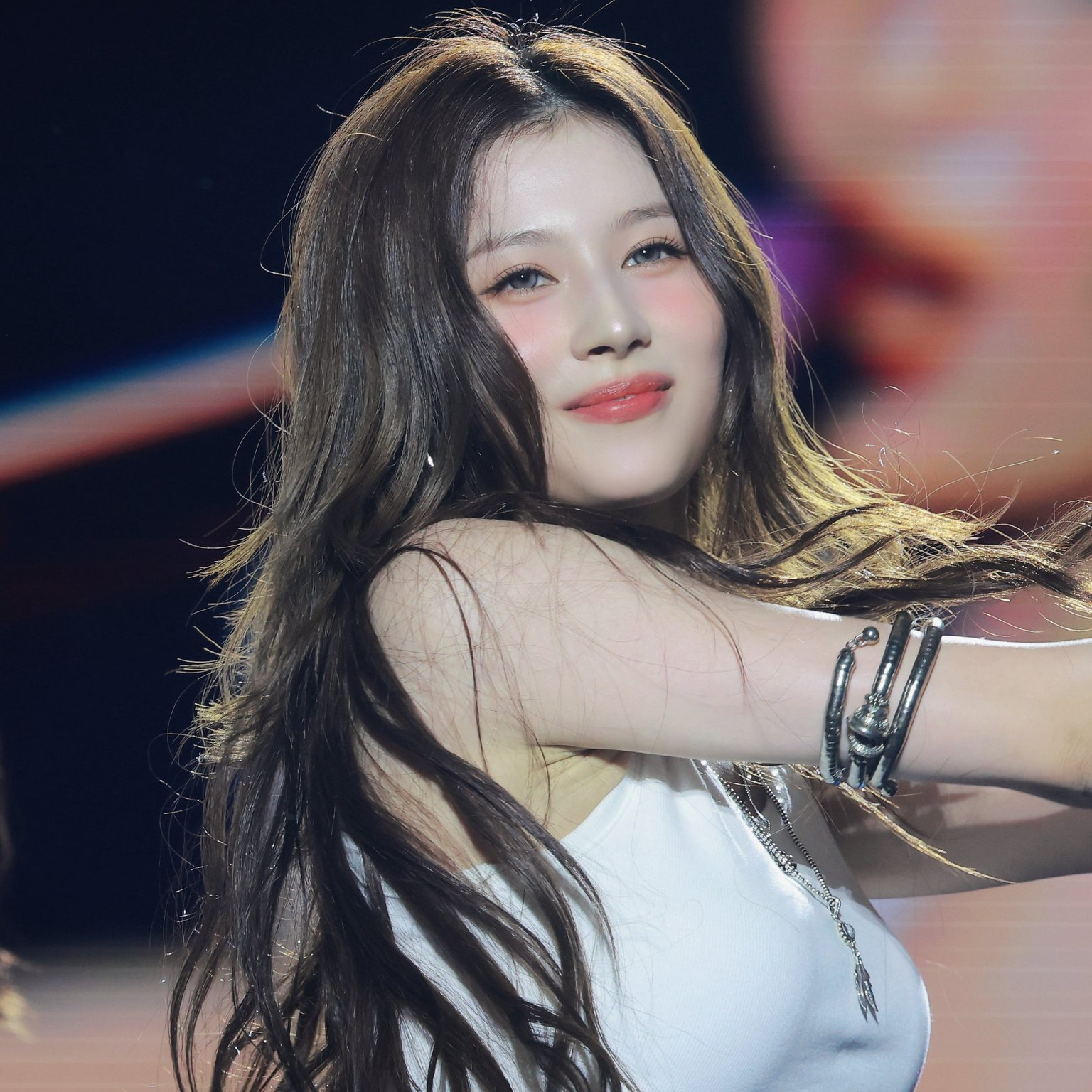 사나 (TWICE)의 최신 사진