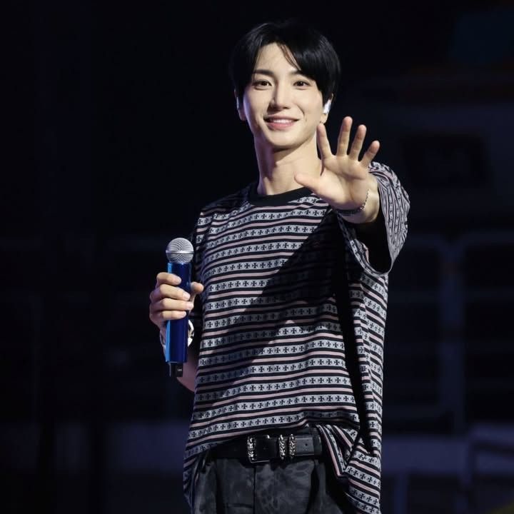 Latest photo of Leeteuk (Super Junior)