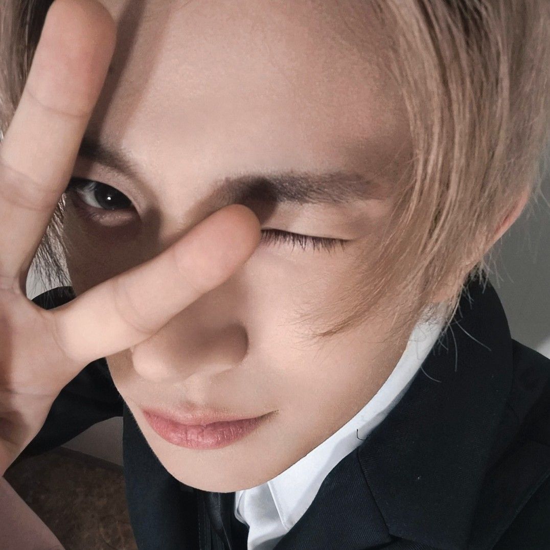 희승 (ENHYPEN)의 비하인드 컷