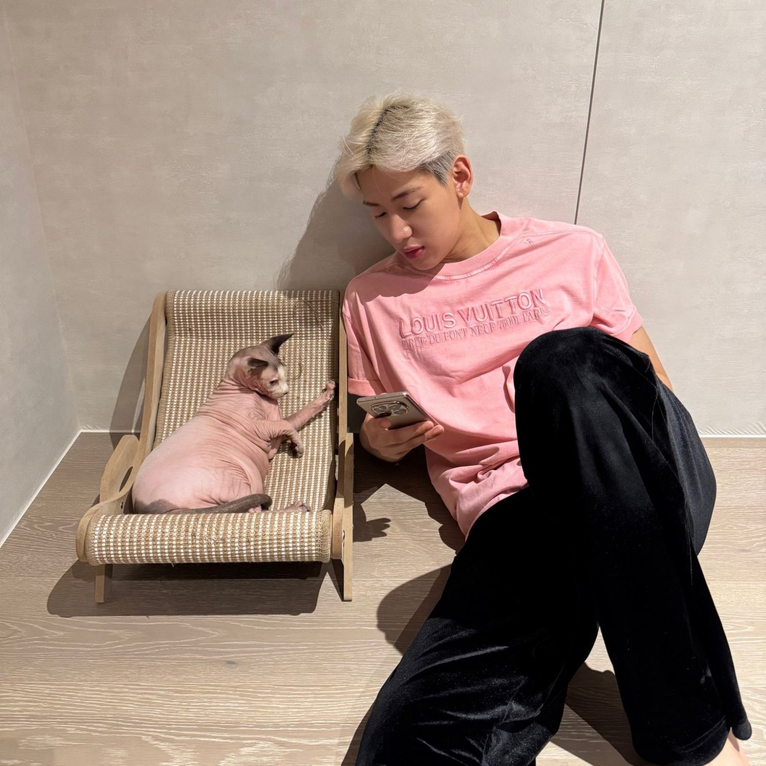 A moment captured by Bambam (GOT7)'s fan