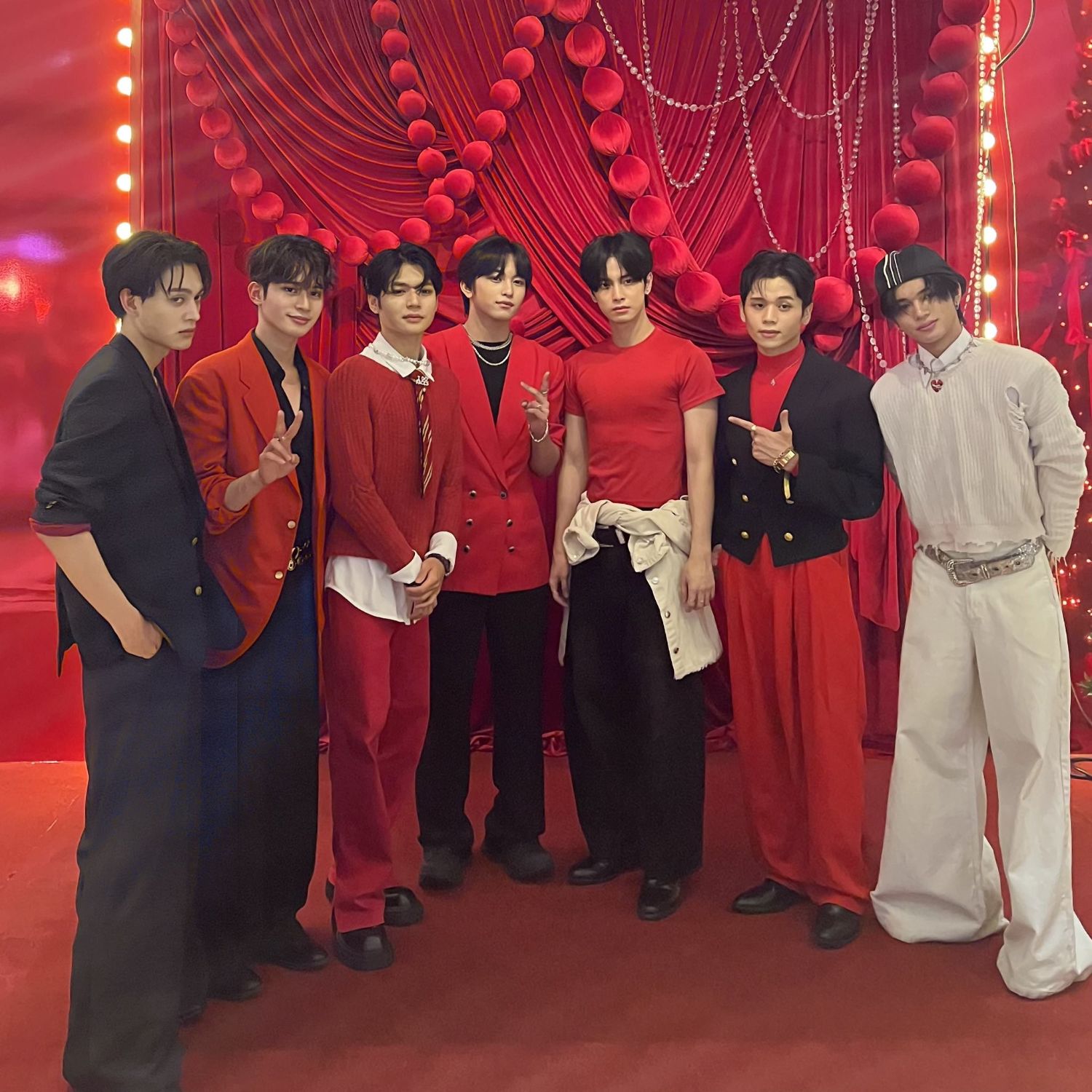 A moment captured by HORI7ON's fan