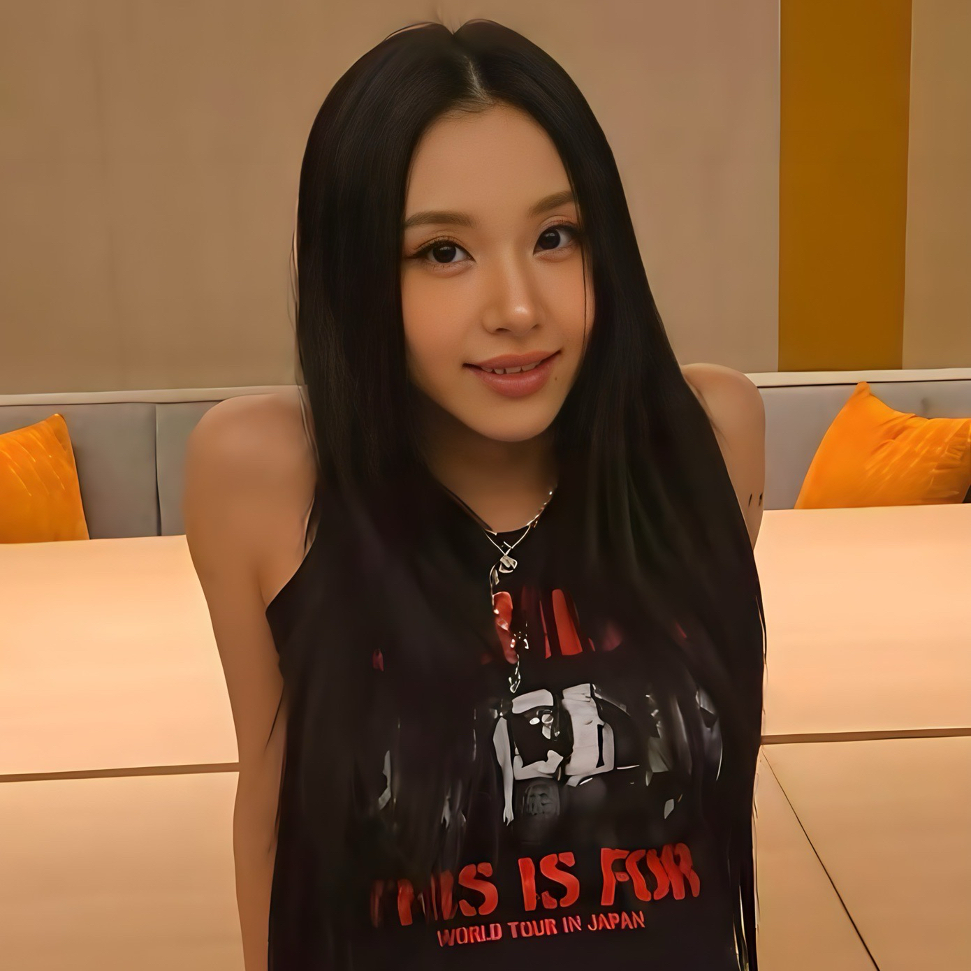 Behind-the-scenes cut of Chaeyoung (TWICE)