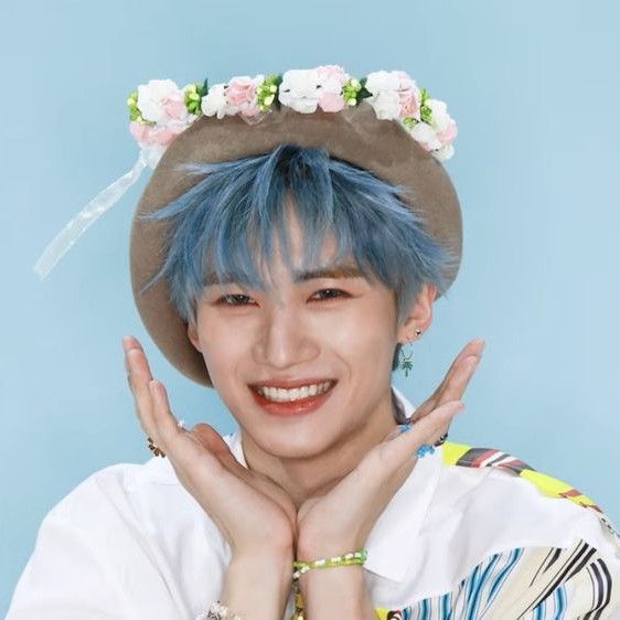 A moment captured by Yanan (PENTAGON)'s fan