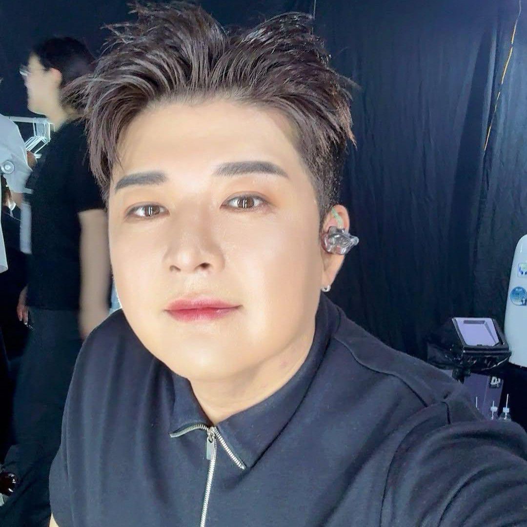 Behind-the-scenes cut of Shindong (Super Junior)