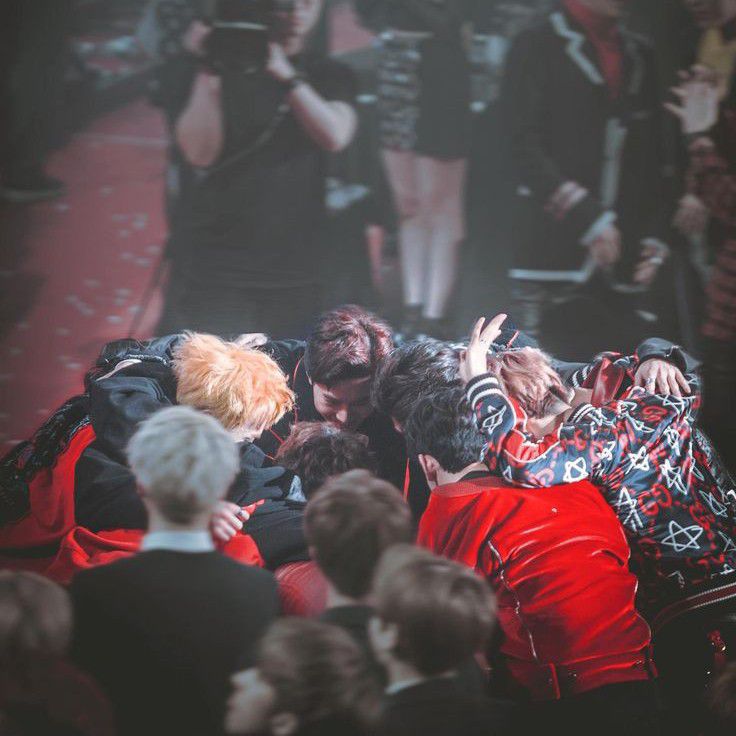 Latest photo of EXO