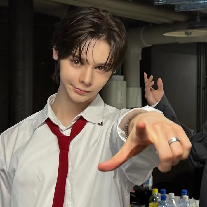 A moment captured by Justin (SMTR25)'s fan