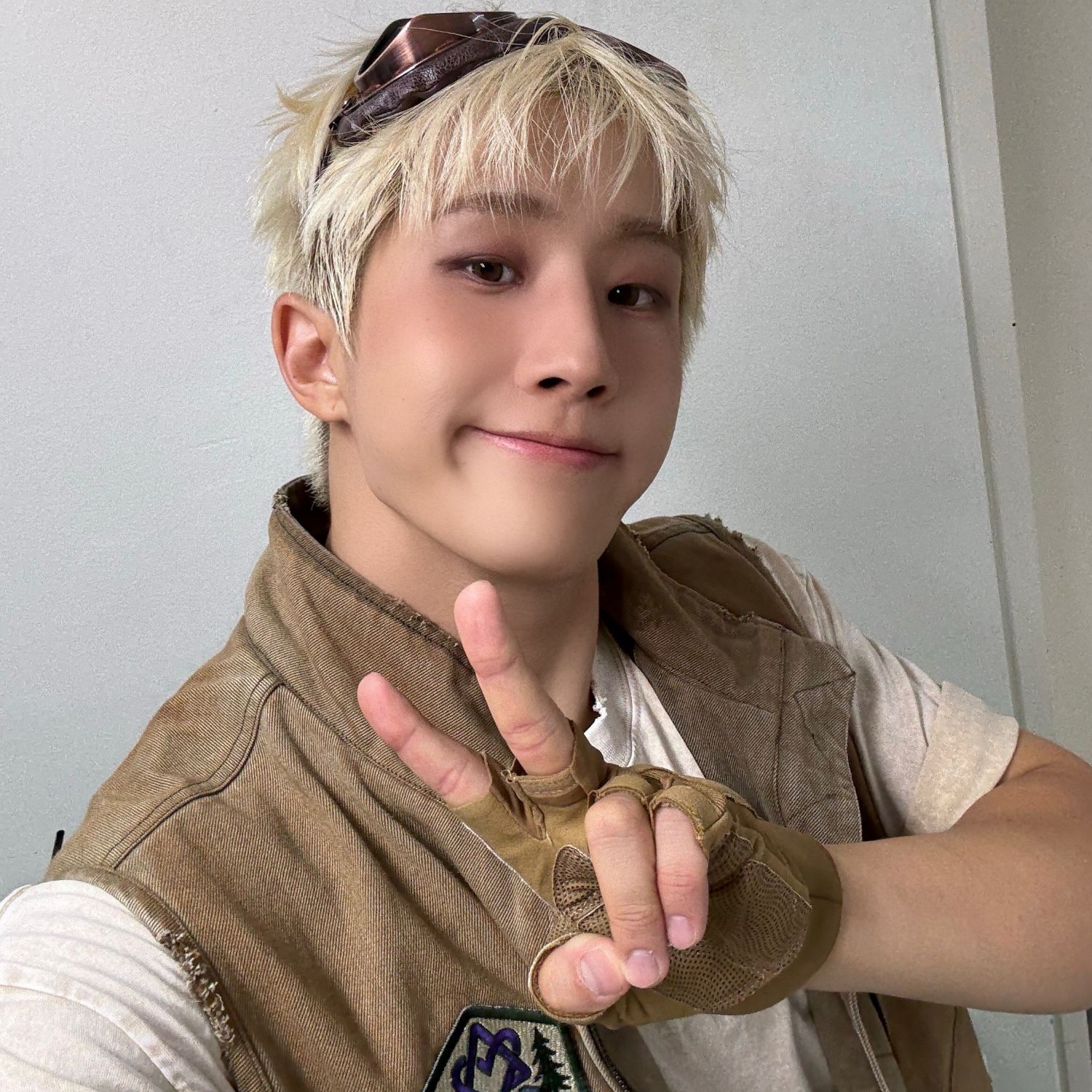 Behind-the-scenes cut of Jinjin (ASTRO)