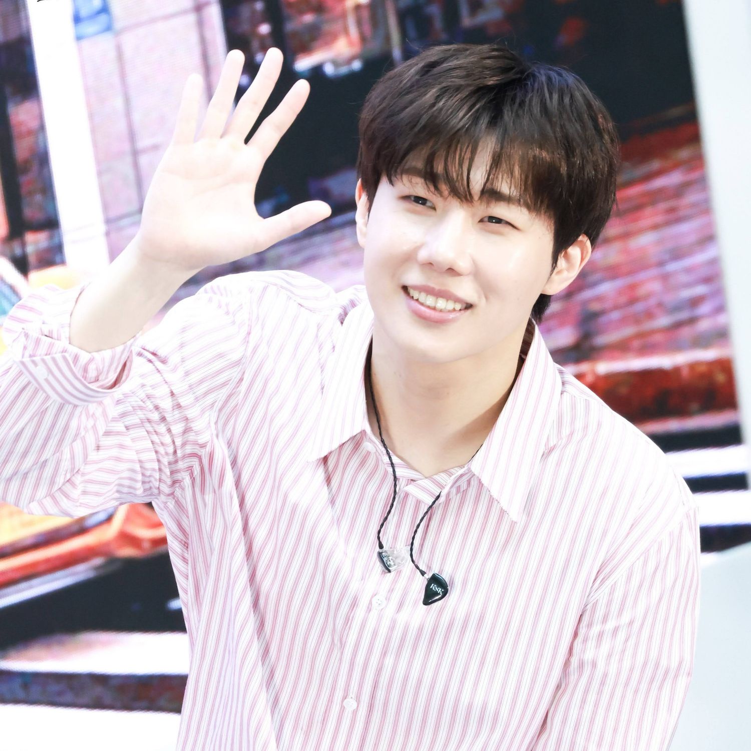 Behind-the-scenes cut of Sungkyu (INFINITE)