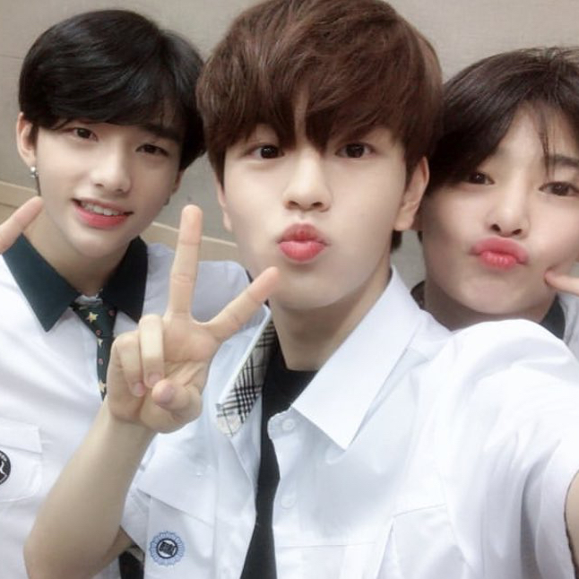 Foto aktivitas terbaru Seungmin (Stray Kids)