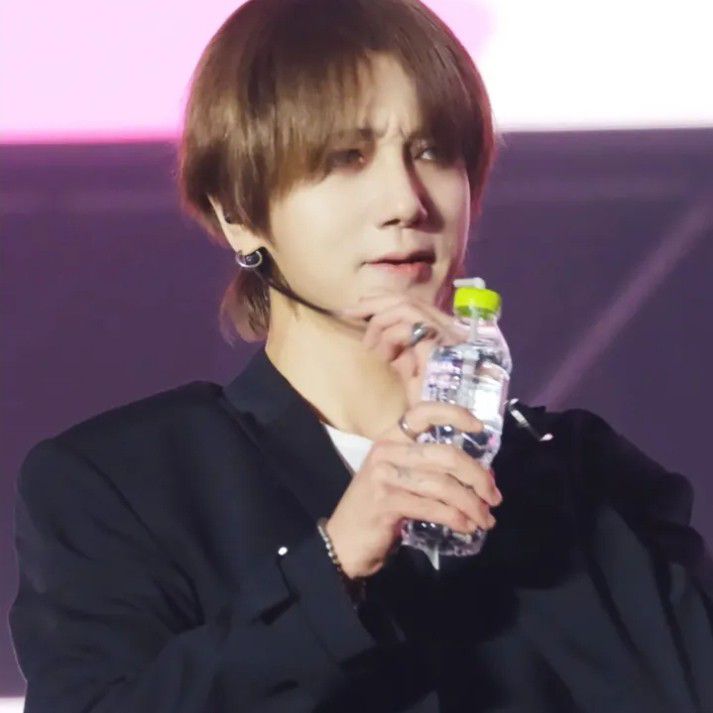 Behind-the-scenes cut of Yesung (Super Junior)