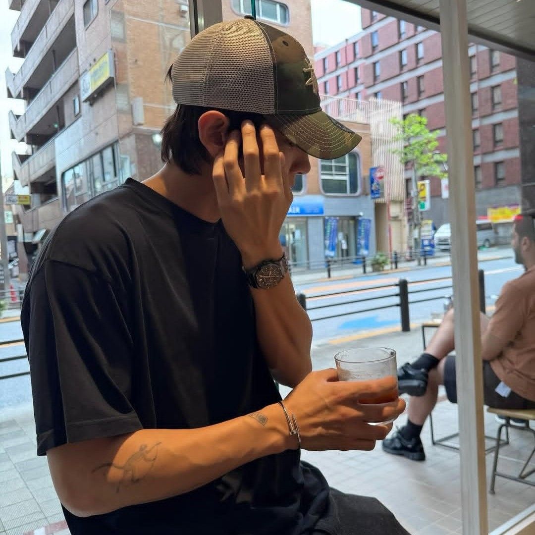 Recent activity shot of Chanyeol (EXO)
