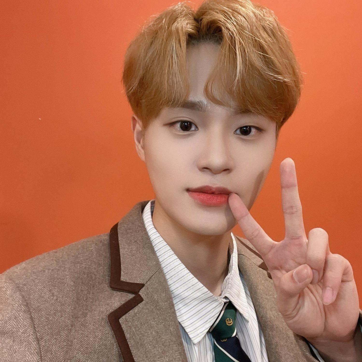 Behind-the-scenes cut of Lee Daehwi (AB6IX)
