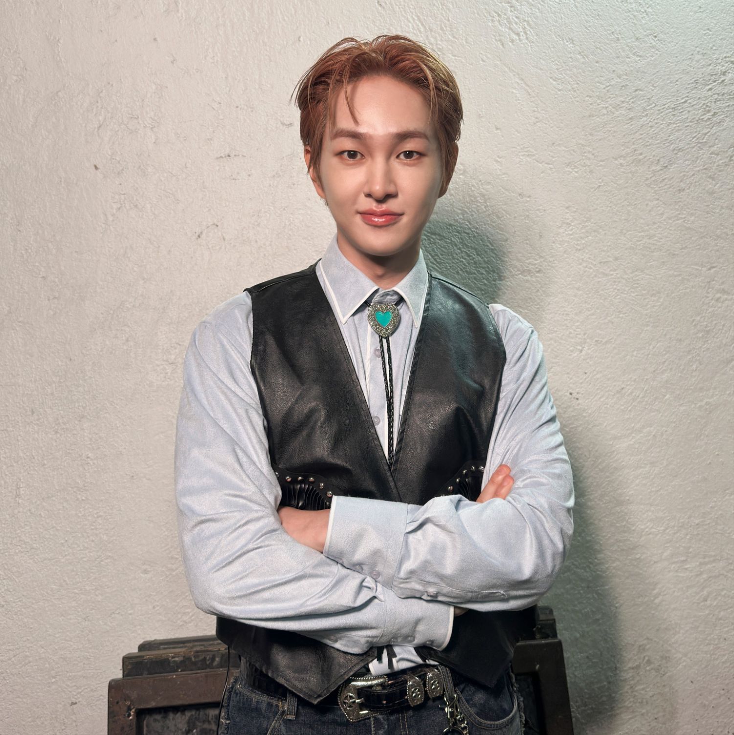 A moment captured by Onew (SHINee)'s fan