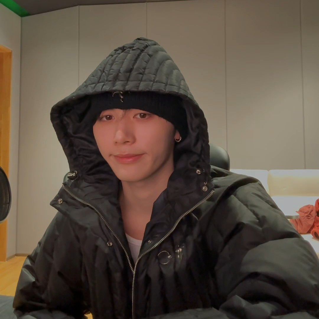 Behind-the-scenes cut of Taesan (BOYNEXTDOOR)