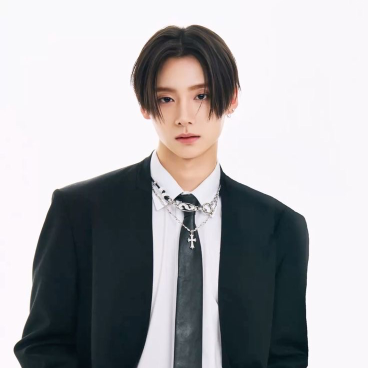 Recent activity shot of Lee Sangwon