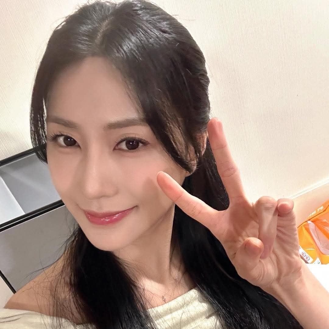 A moment captured by Oh Hayoung (Apink)'s fan