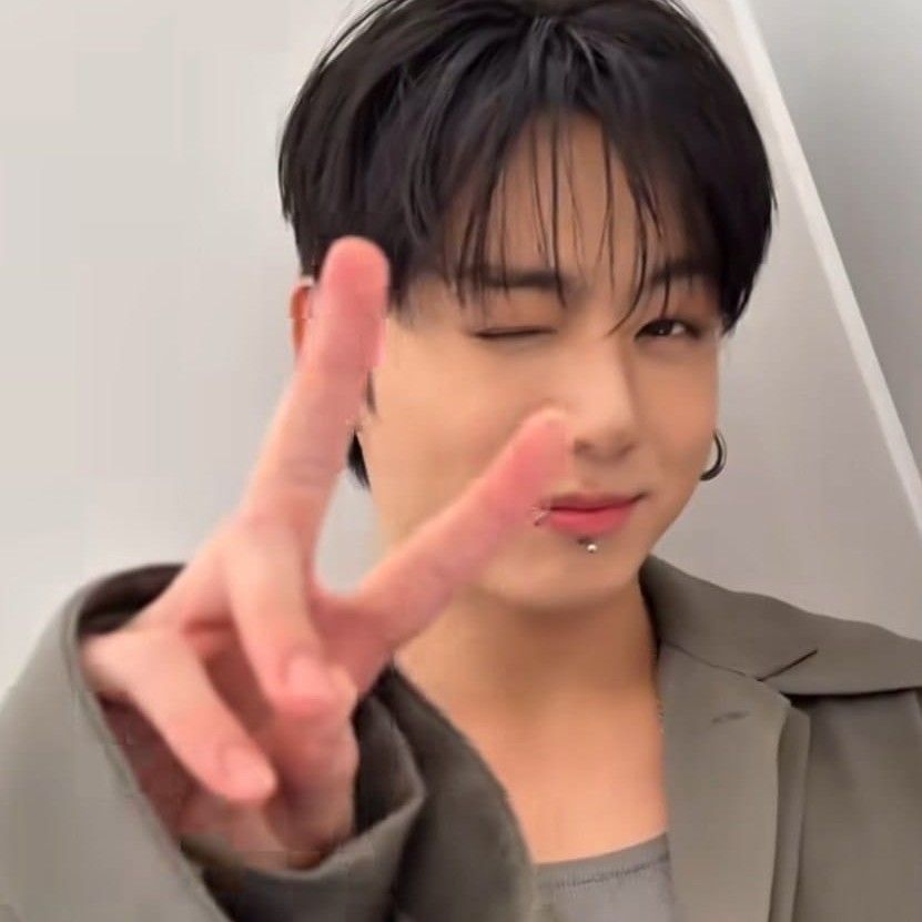 柾國 (防彈少年團)的最新活動照片