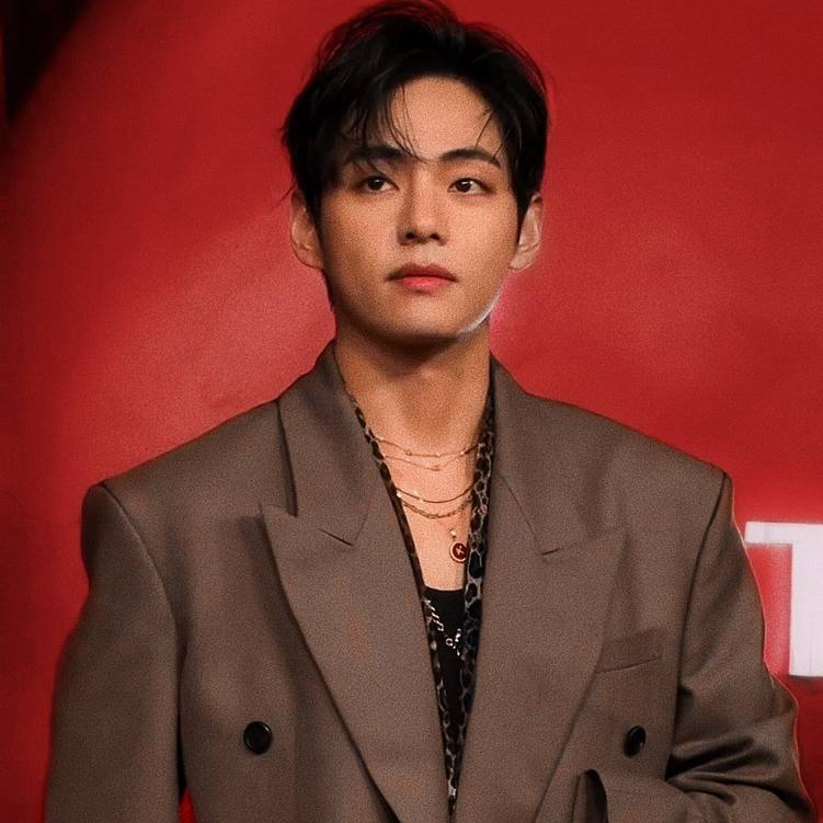 Recent activity shot of V (BTS)