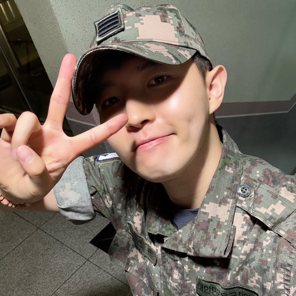 Recent activity shot of Kim Jaehwan